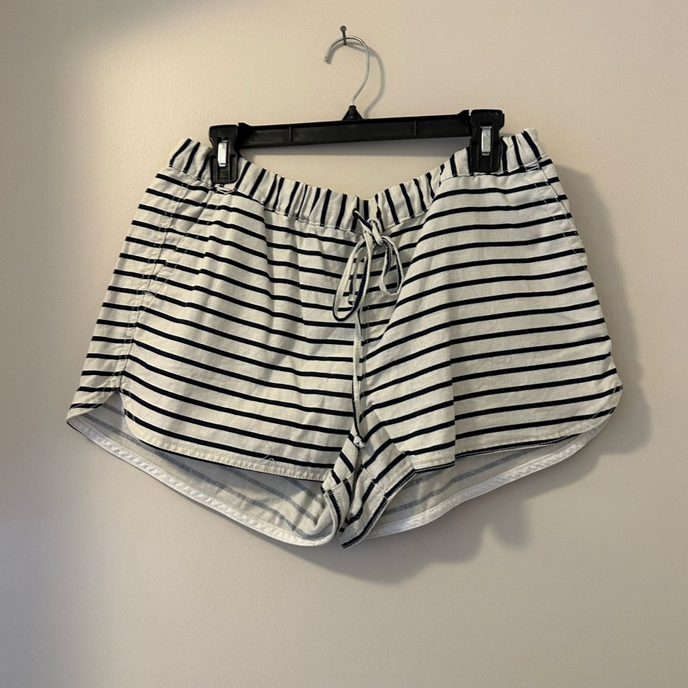 J Crew cream and black linen drawstring shorts